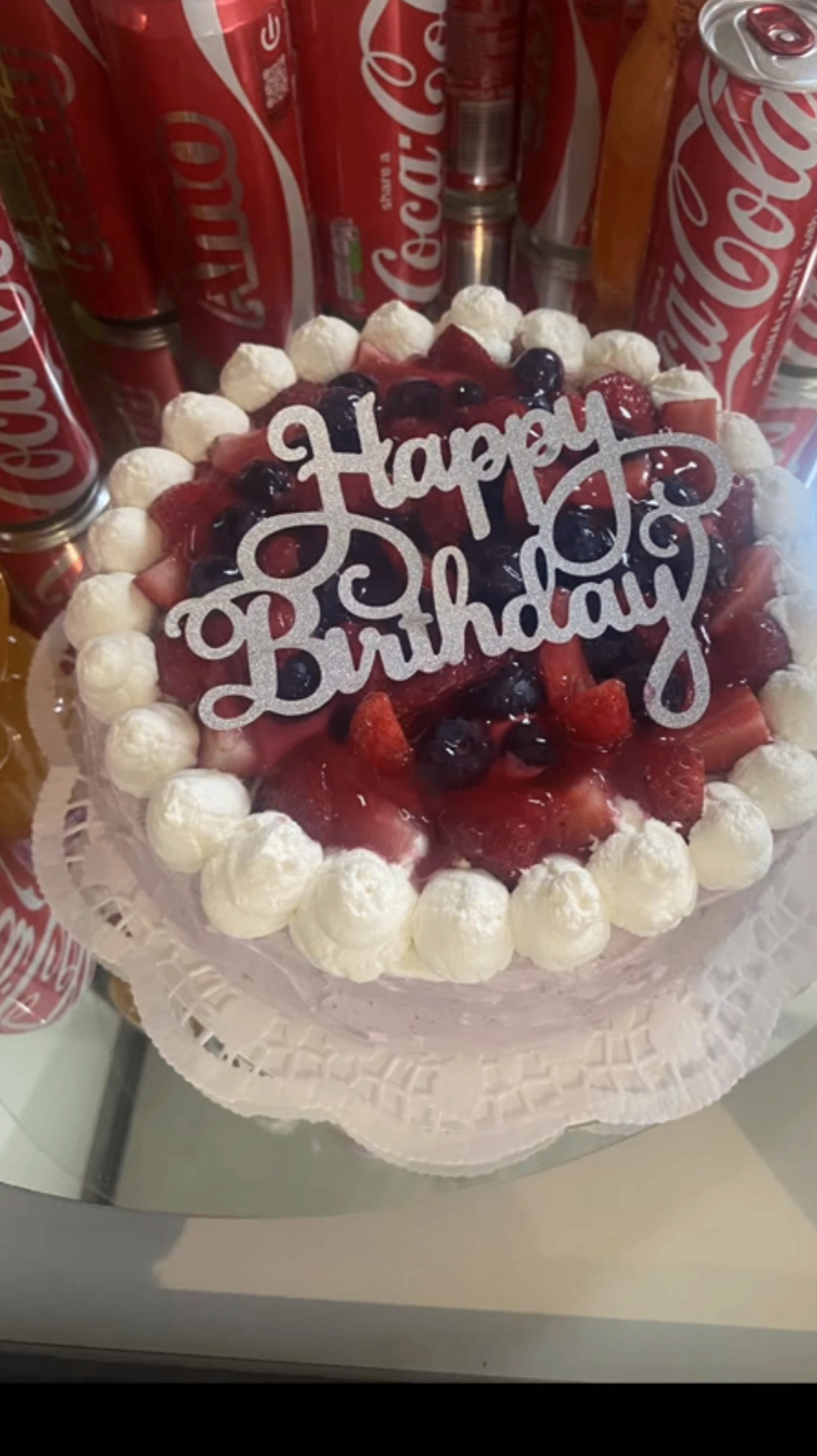 Beeren-Sahnetorte